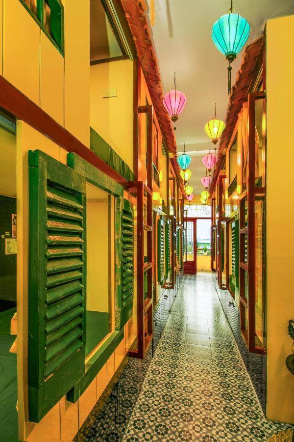 Grandma Lu'S Saigon Bui Vien Hostel Bandar Ho Chi Minh Luaran gambar