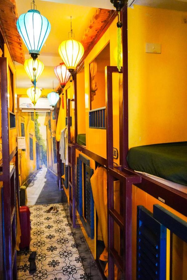 Grandma Lu'S Saigon Bui Vien Hostel Bandar Ho Chi Minh Luaran gambar